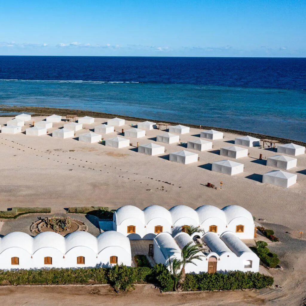 Łódź – Marsa Shagra — ecocamp nurkowy w Marsa Alam