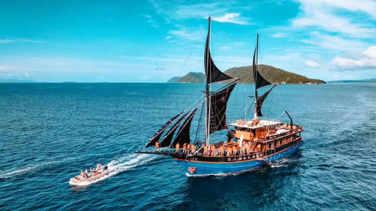 Łódź – RAJA AMPAT i MISOOL – Indonezja – Papua Zachodnia