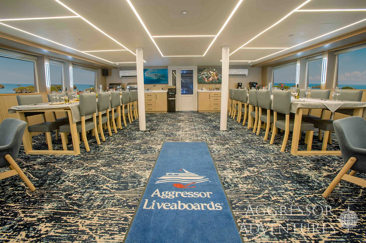 Salon i jadalnia na Philippines Aggressor II