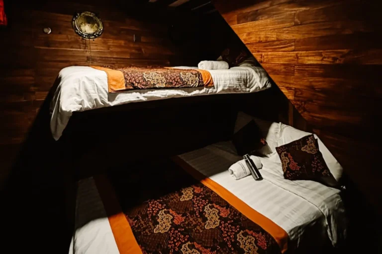 Łódź – RAJA AMPAT i MISOOL – Indonezja – Papua Zachodnia